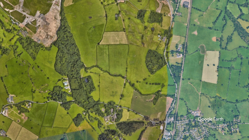 Adlington Park, Belport, c Google Earth snapshot