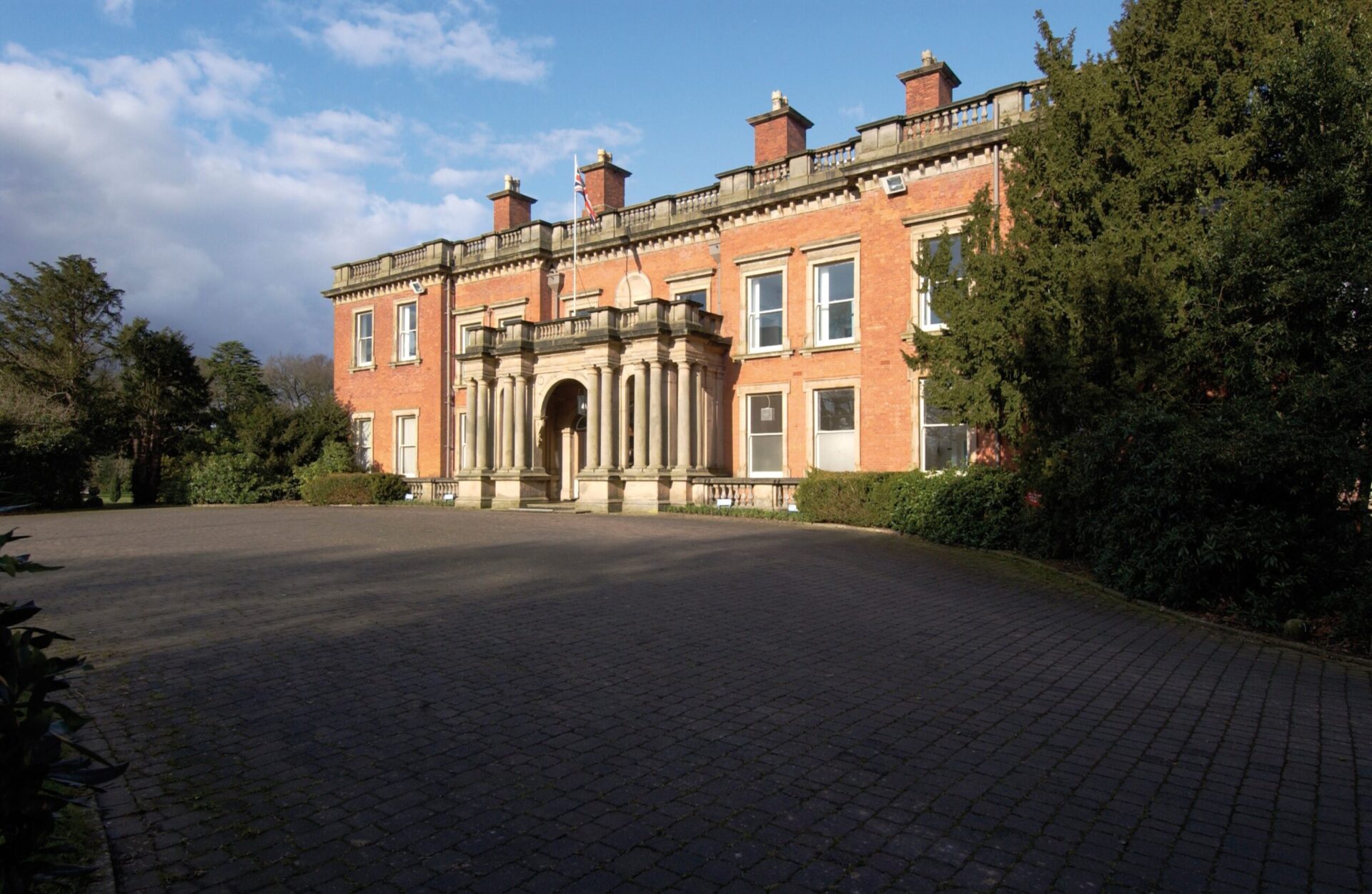 Bruntwood and Hillcrest partner in Knutsford Place North West