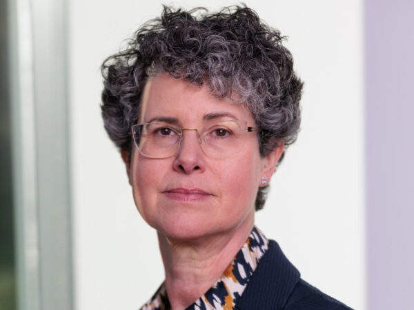 Bronwen Rapley (x) Bronwen Rapley (x)