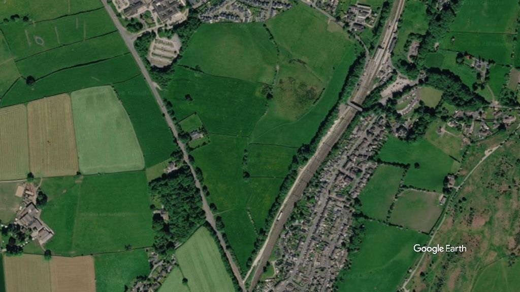 Burton Road, Gleeson, c Google Earth snapshot