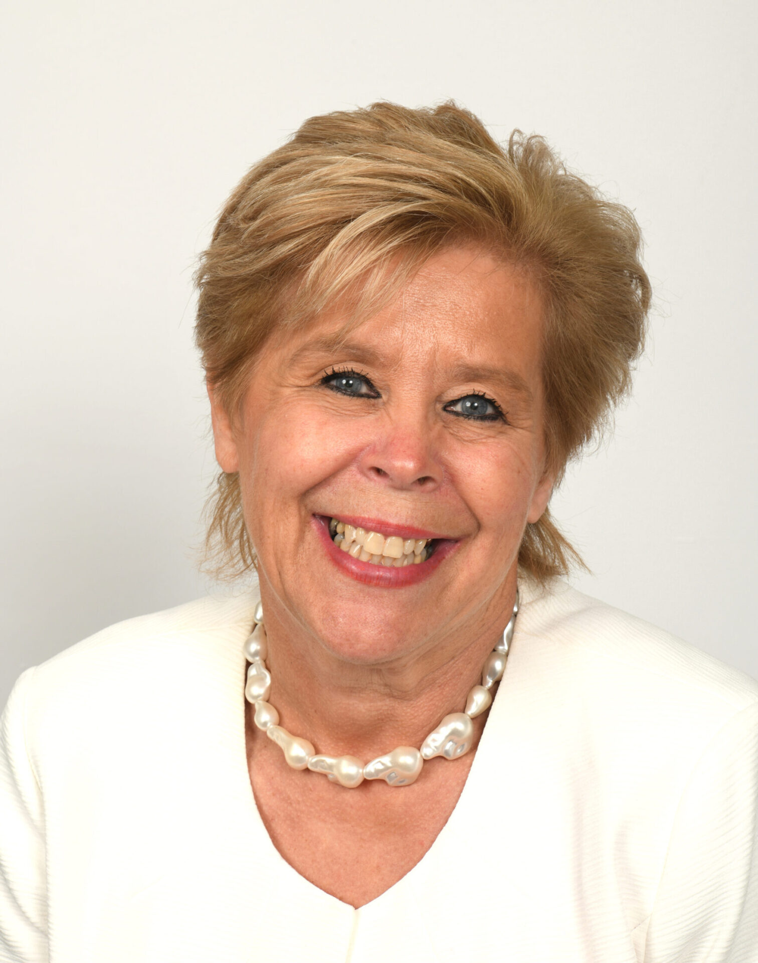 Cllr Anne Handley East Rdiding of Yorkshrie Council p East Riding of Yorkshire Council e