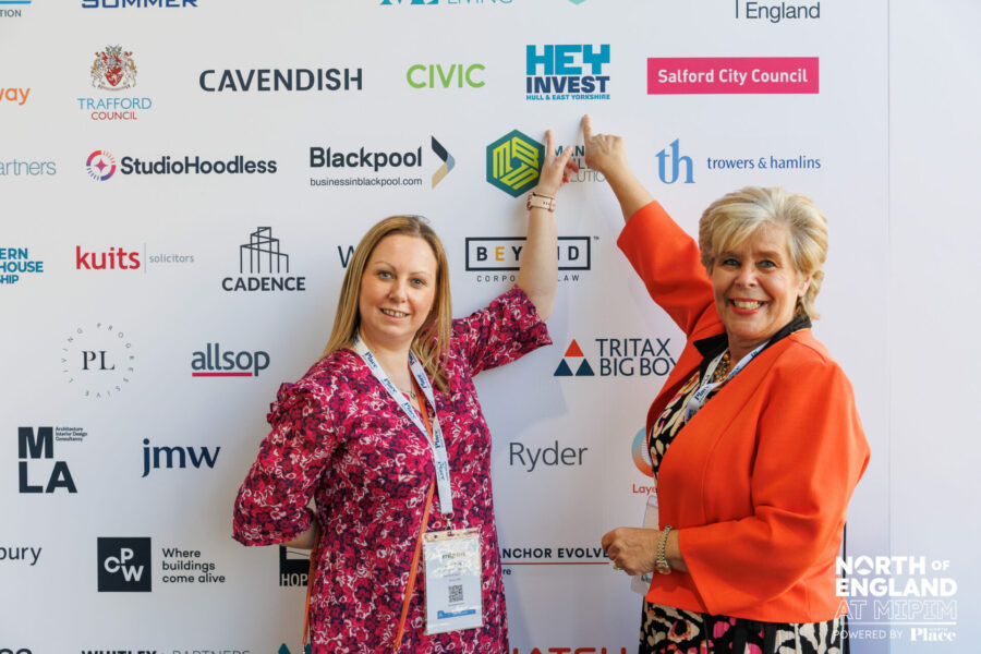 Closing reception, MIPIM, , Place Media Group ()