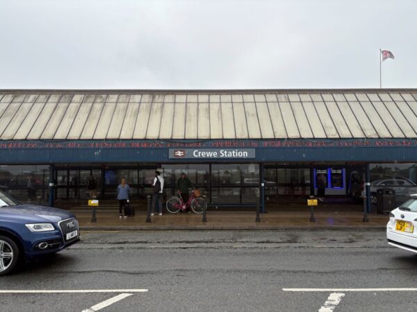 Crewe station, c PNW