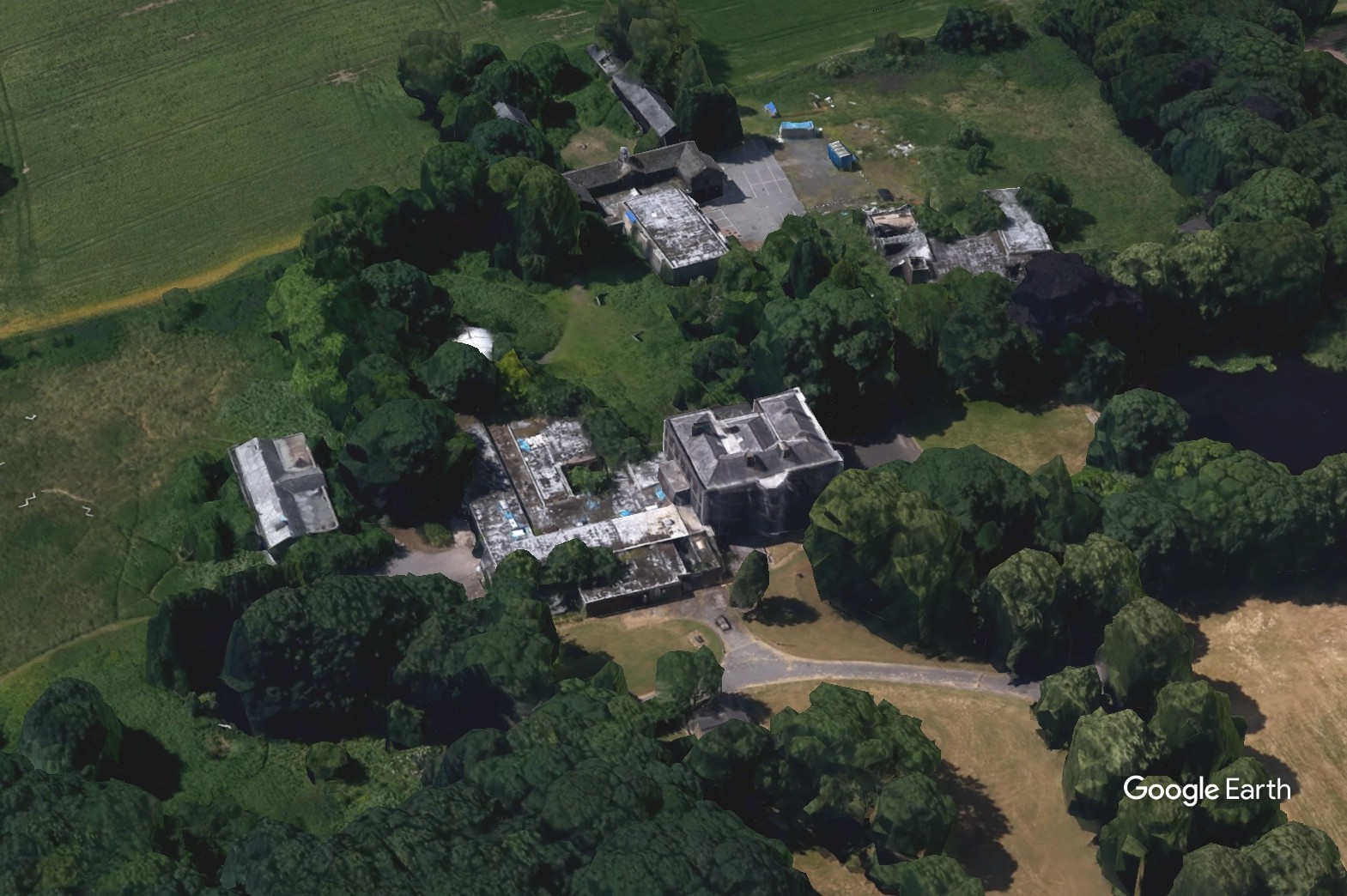 DARESBURY HALL c googleearth