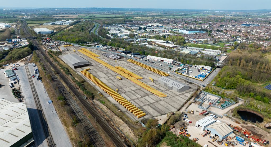 DHL Ditton Lane, Redevco, p Redevco