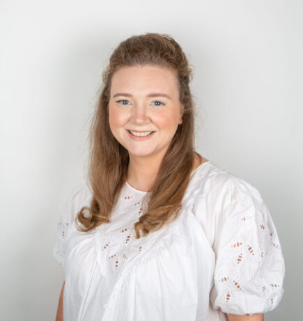 Eleanor Hinds, SCAPE, p ing media