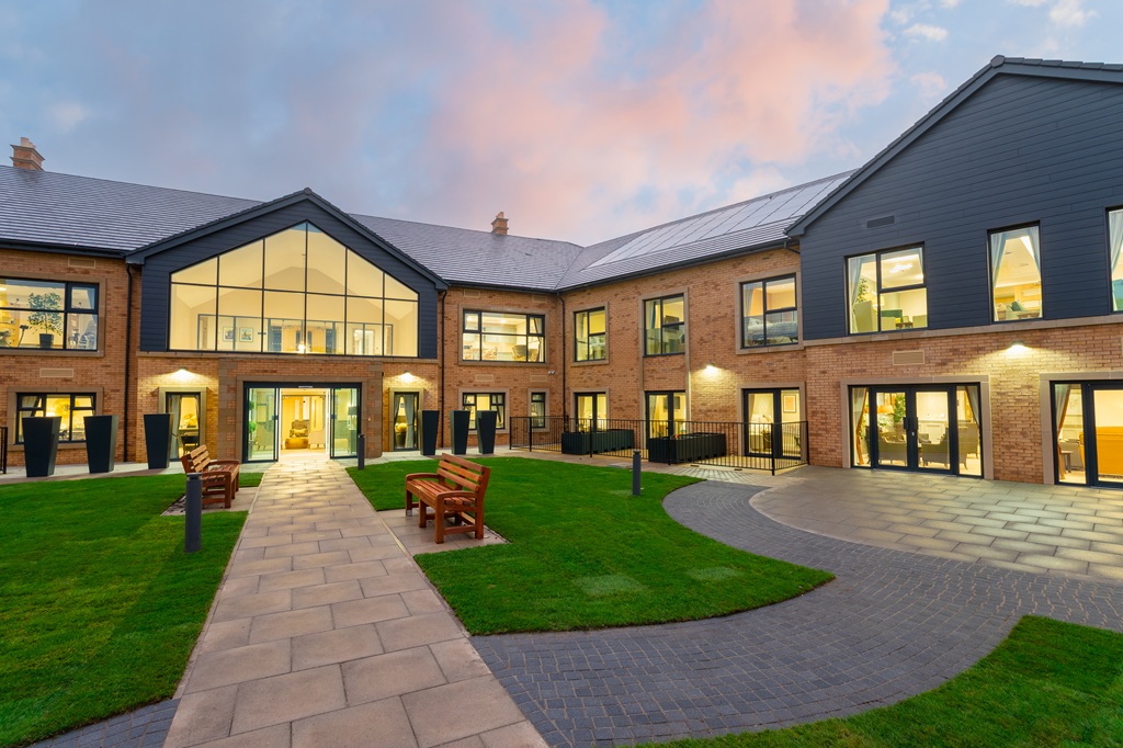 Eric Wright Castlewood Care p Stripe Comms