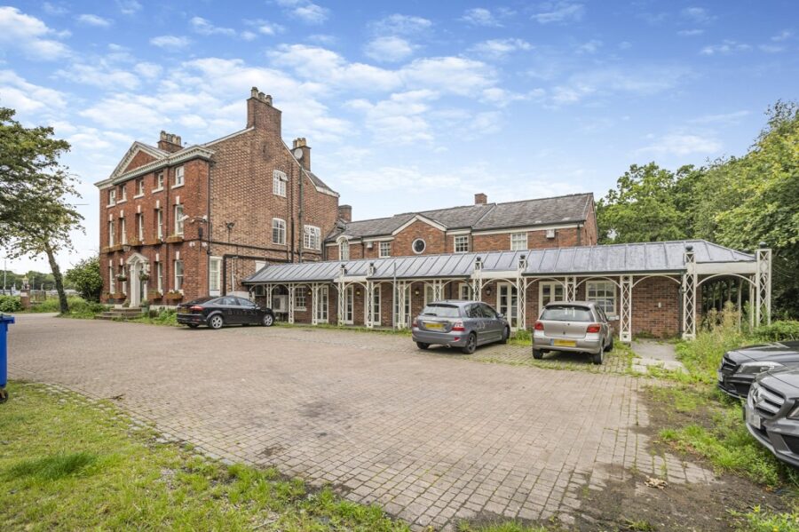 Etrop Grange Hotel, Savills, p Savills