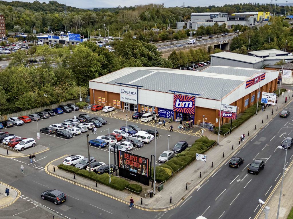 Great Portwood Street B&M and Dreams, Tatton Estate, p Tatton Estate