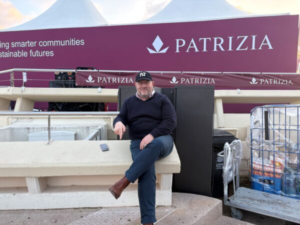 Guy Butler, Glenbrook, c PNW