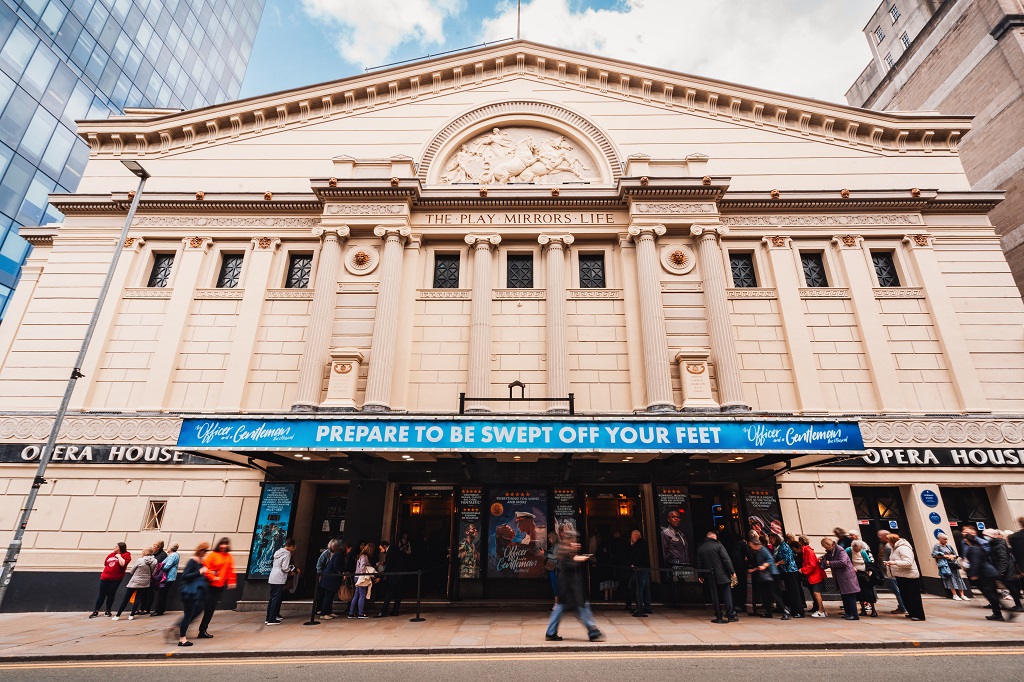 Manchester Opera House, Ambassador Theatre Group, p Ambassador Theatre Group