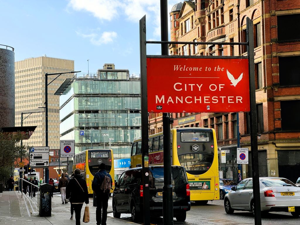 Manchester generic welcome sign, c PNW