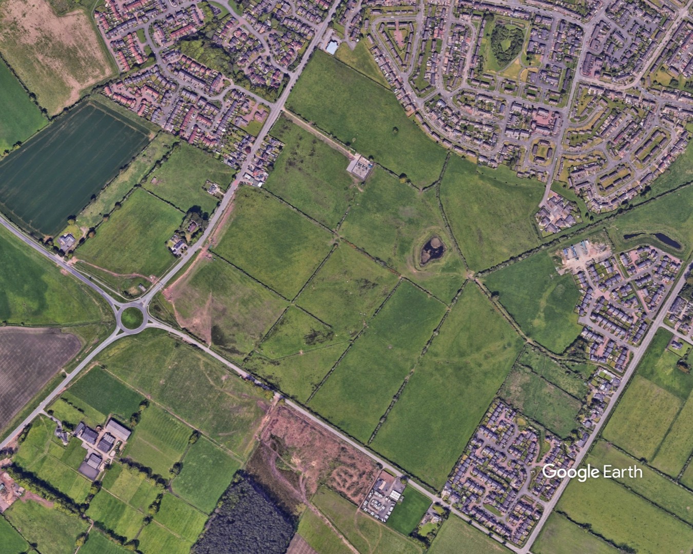 Monton homes, Persimmon, c Google Earth