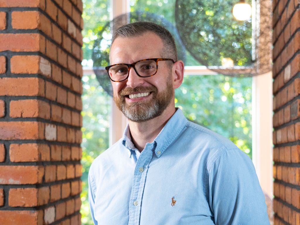 Nick Wiggans, Views, p Luma Marketing