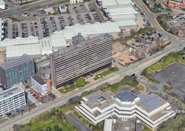 Oakland House, Legacie, c Google Earth snapshot