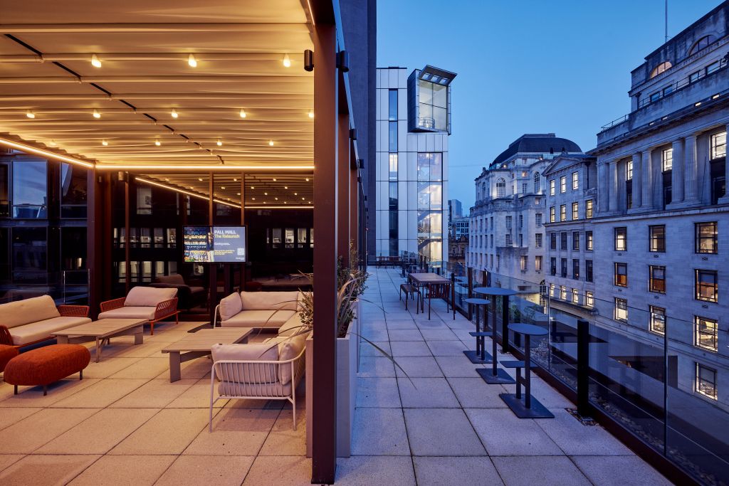Pall Mall roof terrace, Bruntwood SciTech, p Citypress