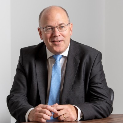 Phil Basten p, Handelsbanken