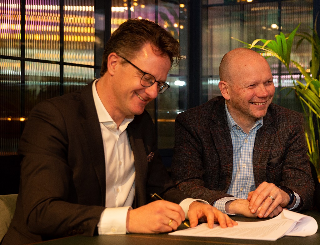 Sascha Hempel and Ken Wood, Drees and Sommer, p Magenta Associates