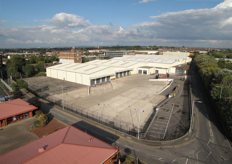 Discount retailer returns to Wavertree Place North West