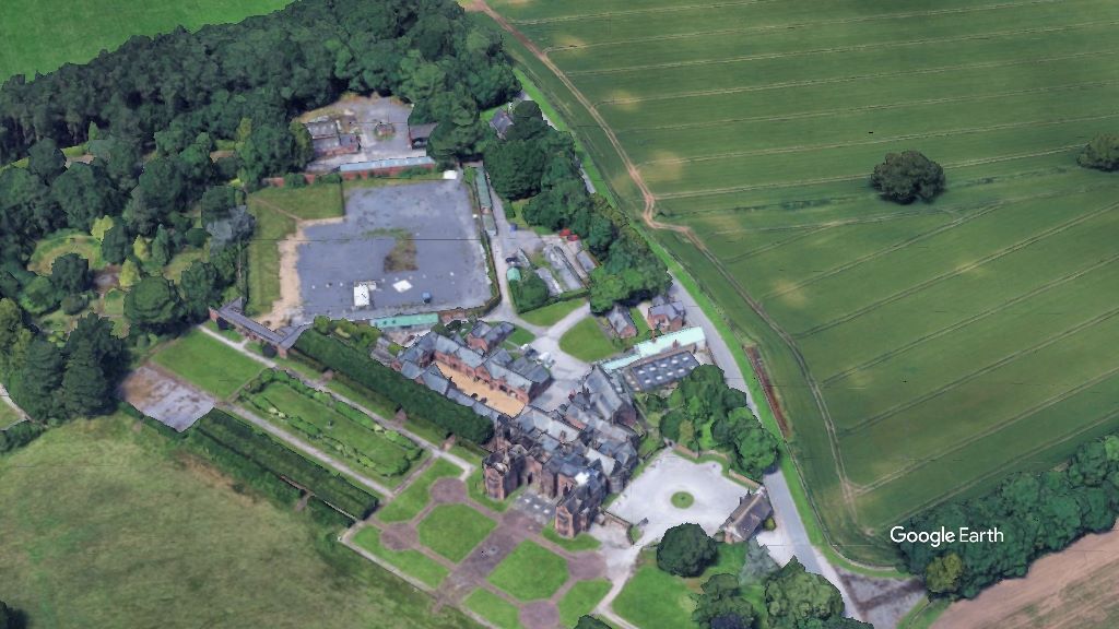 Thornton Manor, Thornton Manor, c Google Earth snapshot