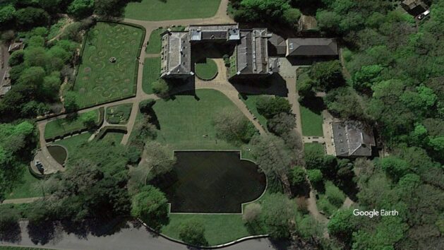 Towneley Hall, Burnley, P.Google Earth 0