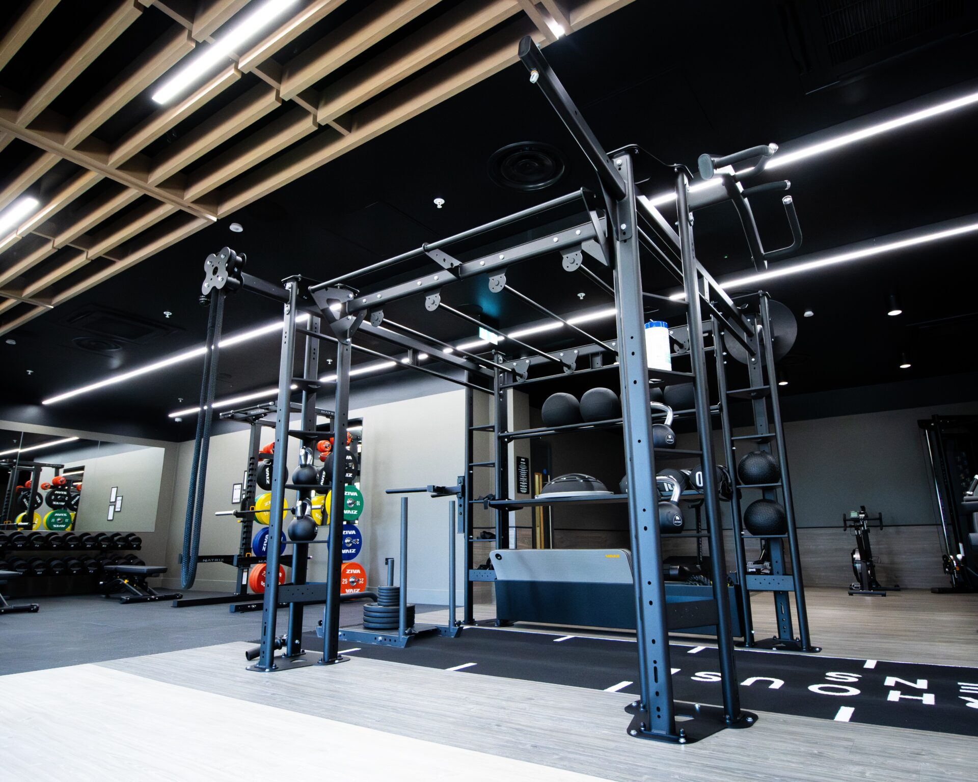 Waterhouse Gardens Gym, Salboy, c Salboy Waterhouse Gardens Gym, Salboy, c Salboy