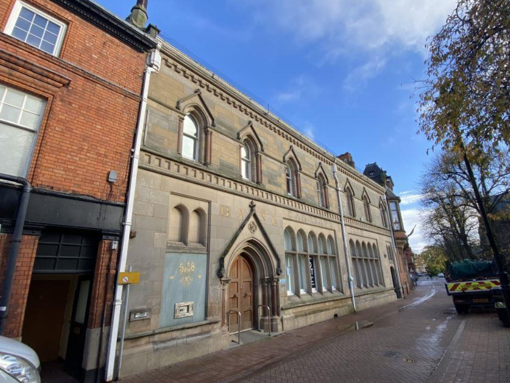 former Barclays bank Churchyardside Loungers p.planning docs
