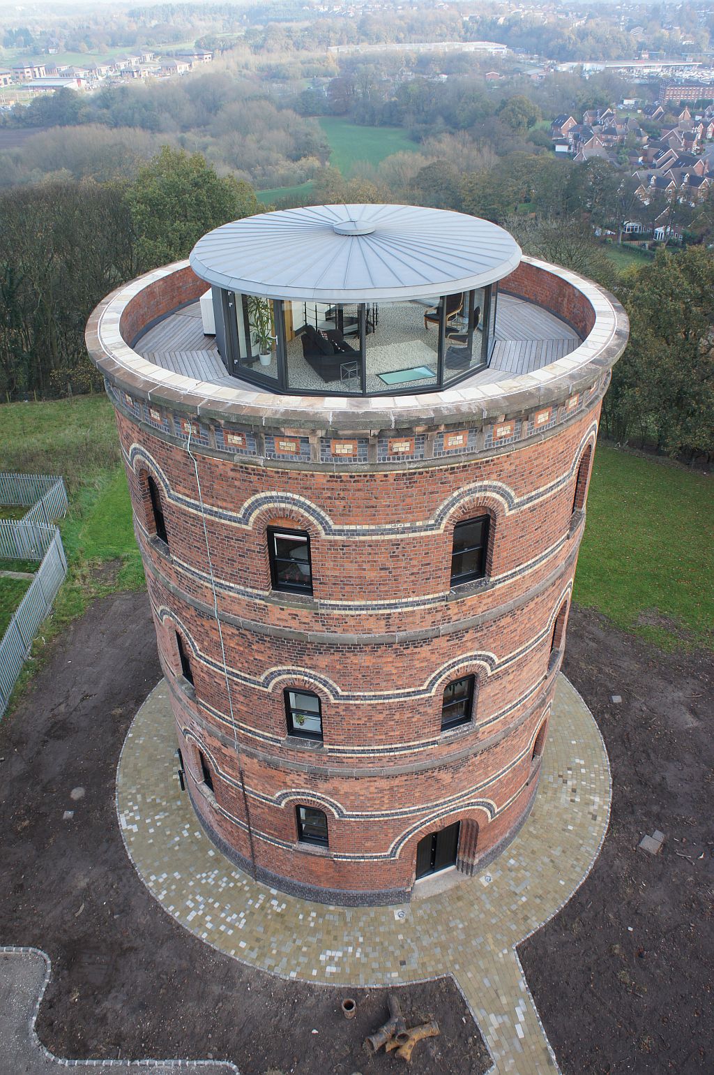  Andy Critchlow water tower on Restoration Man